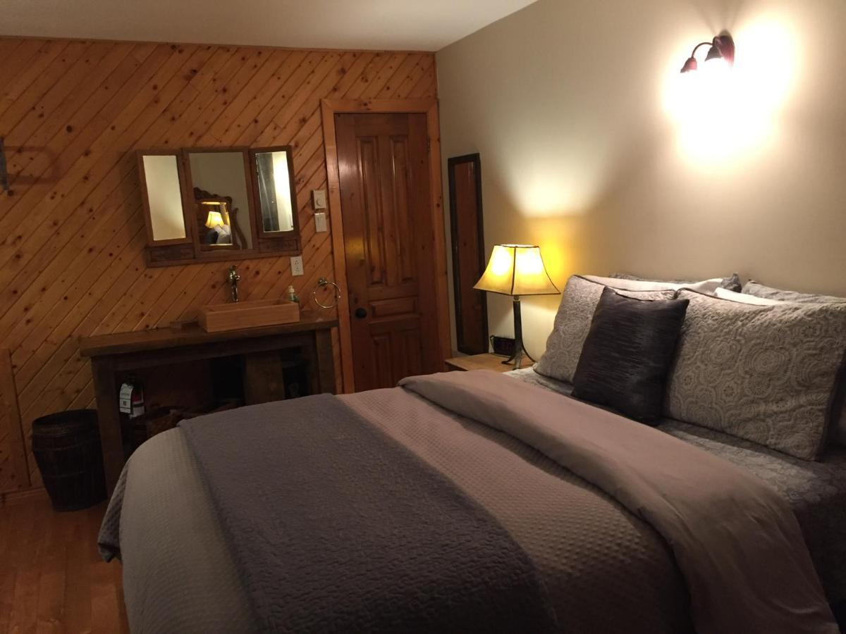 Chalets Et Studios Le Vent Du Nord Lac-Superieur エクステリア 写真
