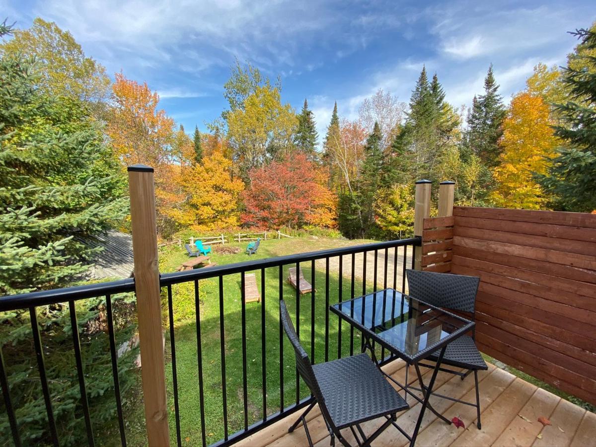 Chalets Et Studios Le Vent Du Nord Lac-Superieur エクステリア 写真