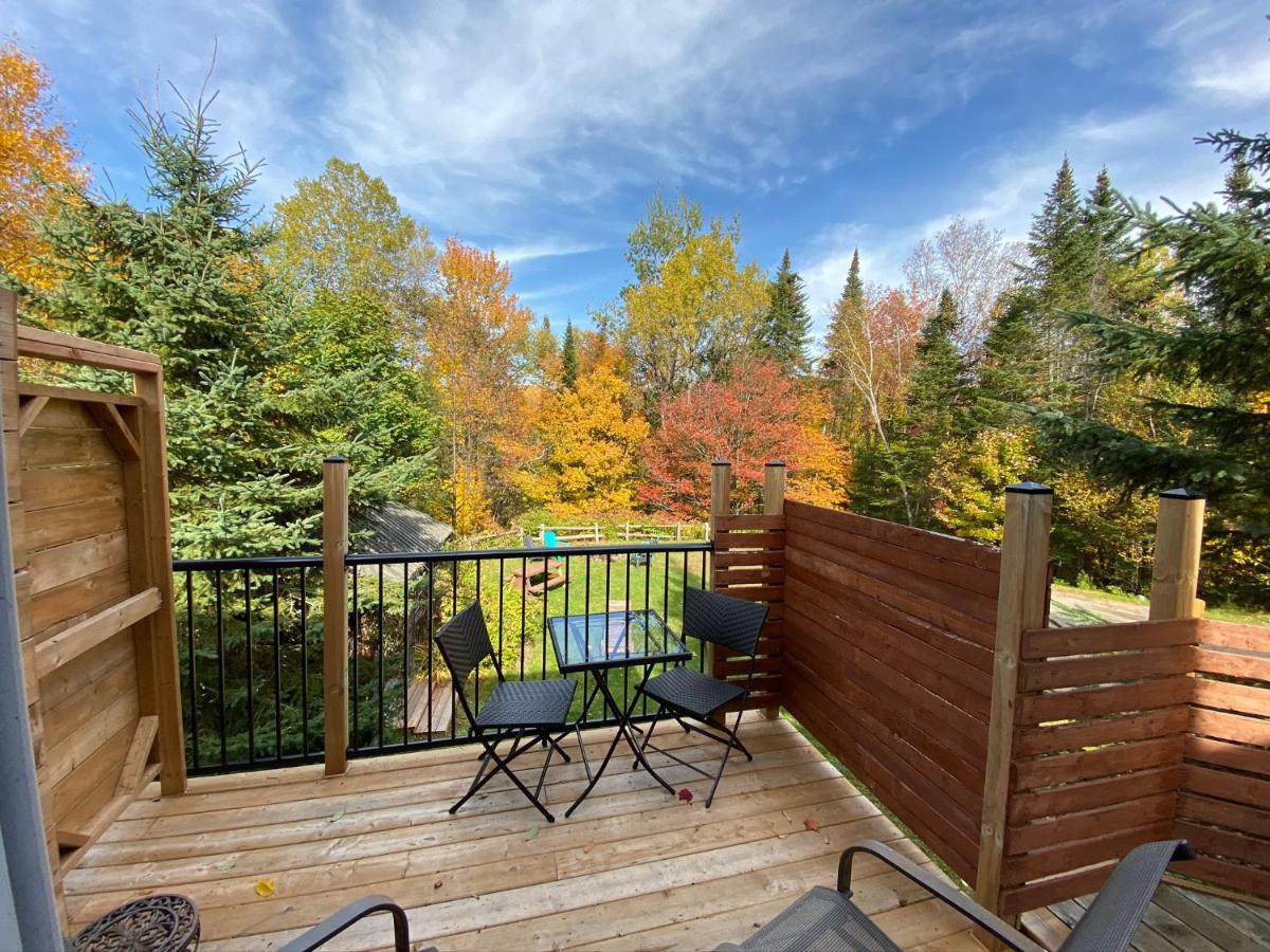 Chalets Et Studios Le Vent Du Nord Lac-Superieur エクステリア 写真